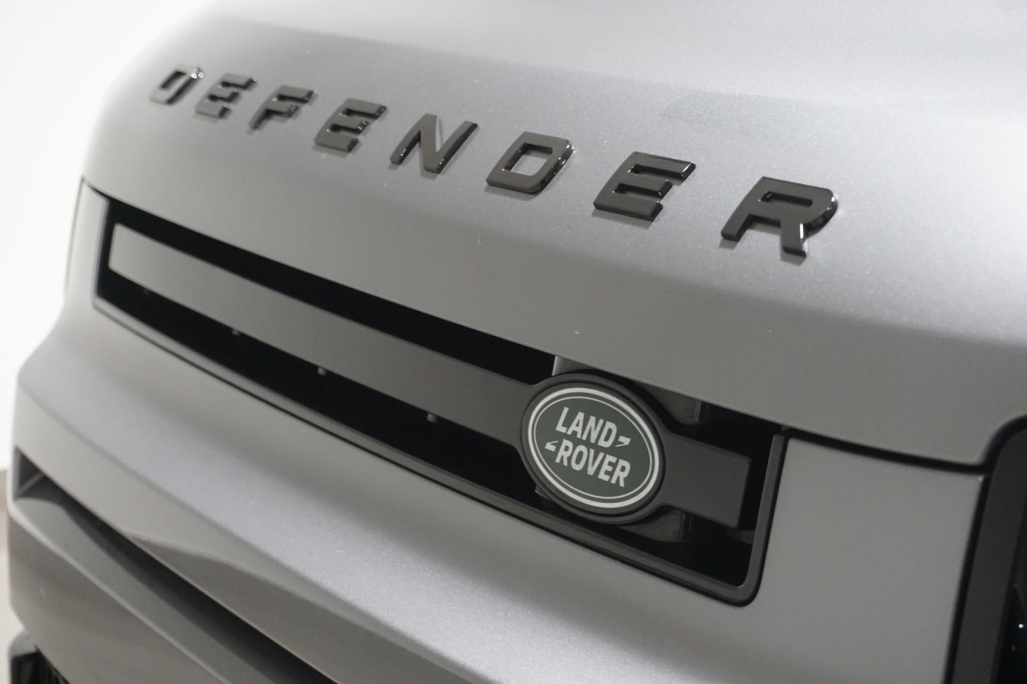 Land Rover Defender 110 3.0 D250 MHEV Hard Top SUV Auto 4WD MWB Euro 6 (s/s) 5dr